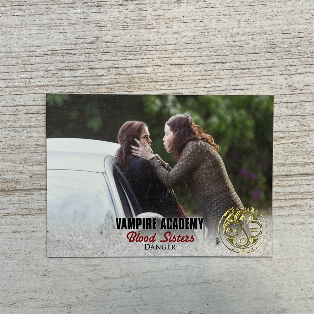 Vampire Academy Blood Sisters #59 Trading Card Gold Premiere Stamp